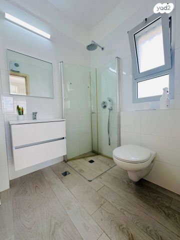 גג/ פנטהאוז, הזמיר, נהריה הירוקה, נהריה