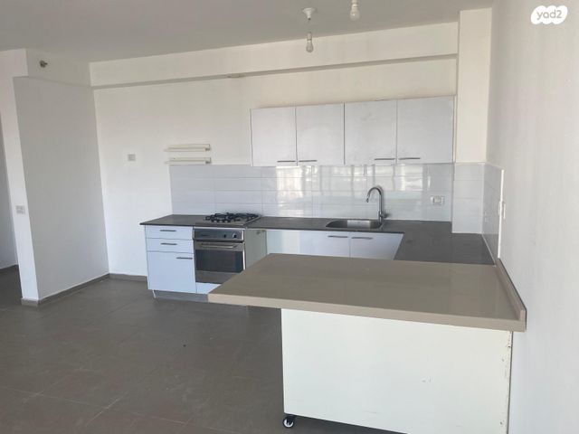 דירה, מעיין 5, נופרים, ראש העין