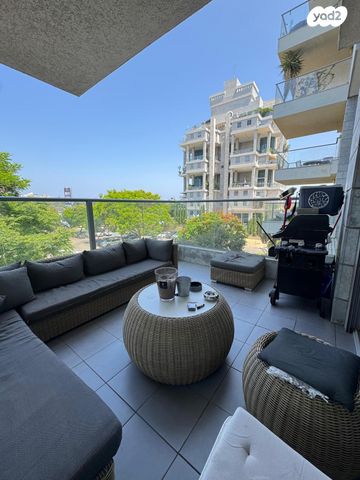 דירה, נווה גן, רמת השרון