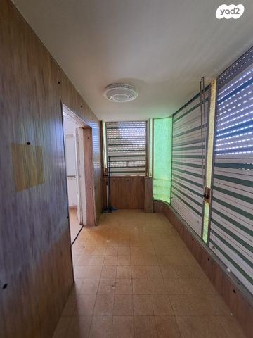 דירה, ארלוזורוב 91, הדר עליון, חיפה