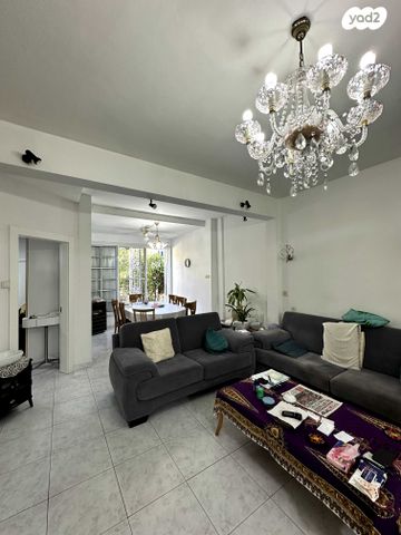 דירת גן, רמת אביב, תל אביב יפו