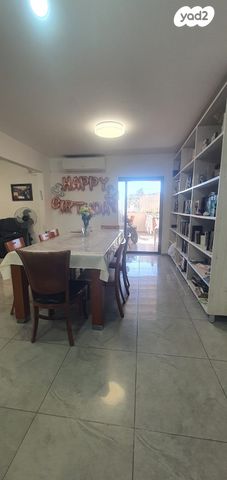 דירה, הרב עובדיה יוסף, מגדל אור, מגדל העמק