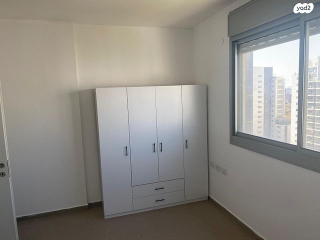 דירה, מעיין 5, נופרים, ראש העין