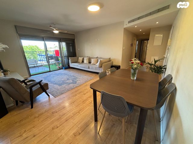 דירה, תכלת, אבני חן, מודיעין מכבים רעות