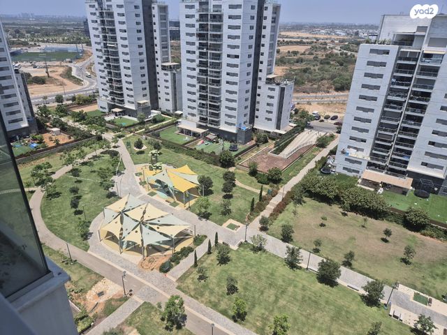 דירה, מעיין 5, נופרים, ראש העין