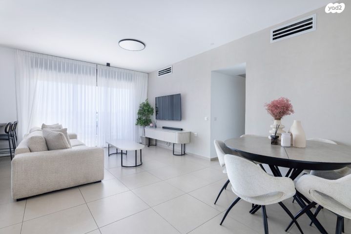 דירה, שאול המלך, נס ציונה