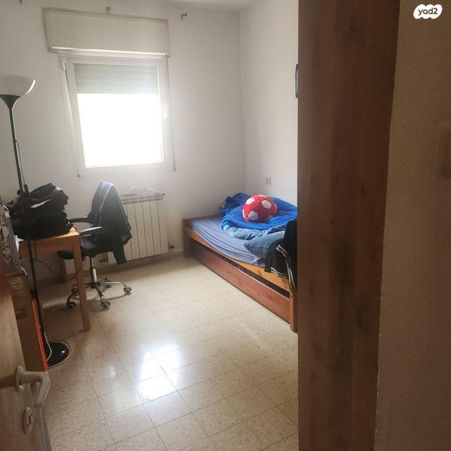 דירה, בן ציון דינור, בית הכרם, רמת בית הכרם, ירושלים