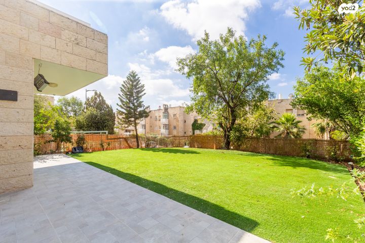 דירת גן, אנוסי משהד 28, ארמון הנציב, תלפיות מזרח, ירושלים