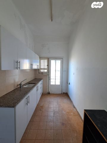 דירה, ארלוזורוב 91, הדר עליון, חיפה