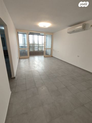 דירה, הגיבורים 85, רח' הנשיא צפון, חדרה