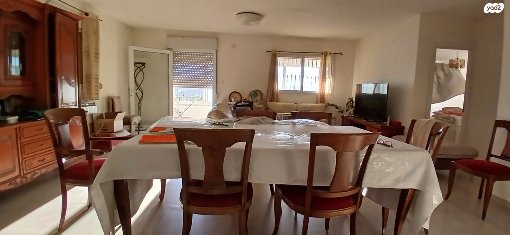 דירת גן, שדרות דוד המלך, אפרת