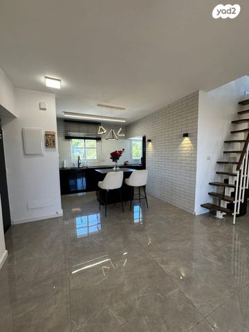 גג/ פנטהאוז, האשל, רמות יצחק, נשר