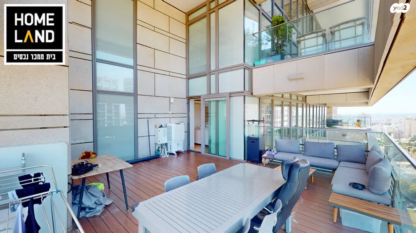 דירה, ניסים אלוני, צמרות איילון, פארק צמרת, תל אביב יפו