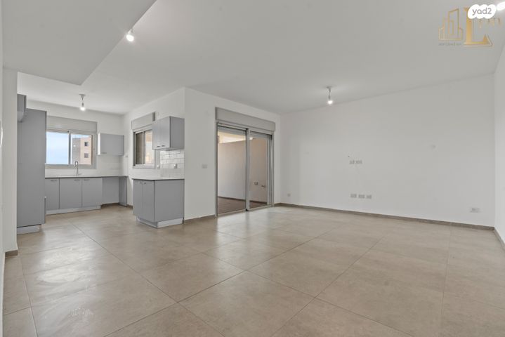 רחובות הצעירה