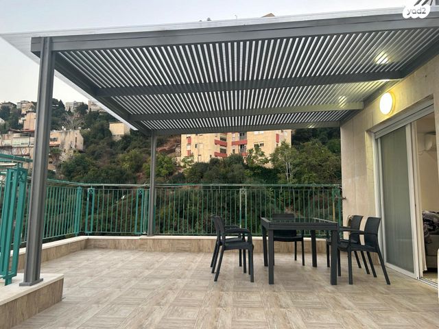 גג/ פנטהאוז, הבישוף חג'אר 3, עבאס, חיפה