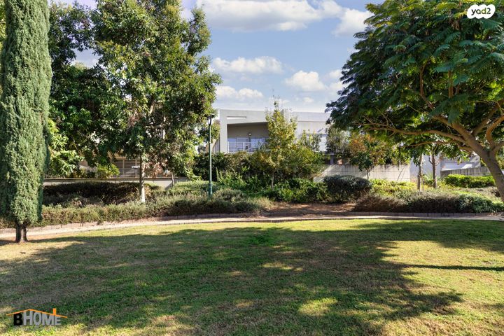 דו משפחתי, שושנת העמקים 25, רמת אמיר, קדימה צורן