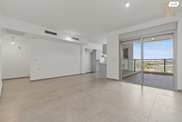 רחובות הצעירה