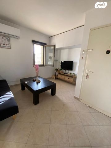 דירה, דוד המלך, שכונה ד', באר שבע