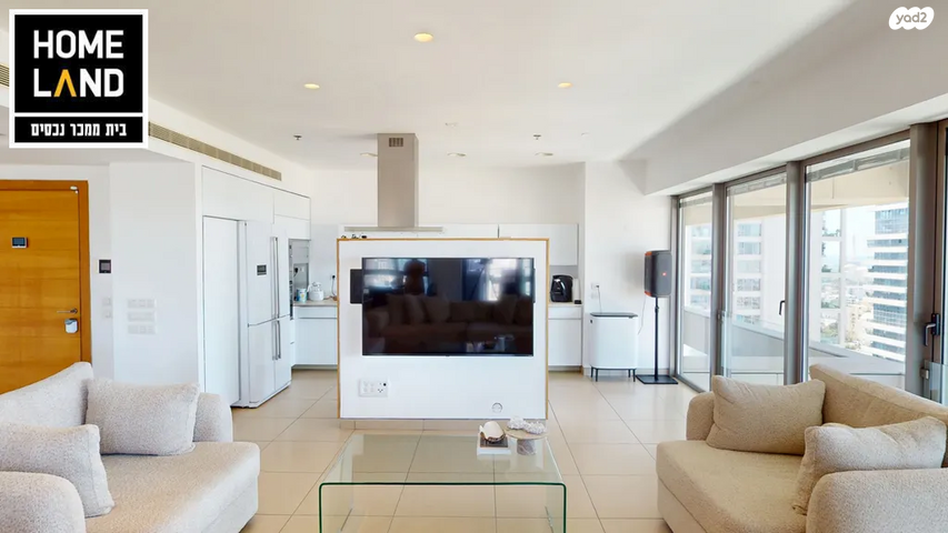 ניסים אלוני 