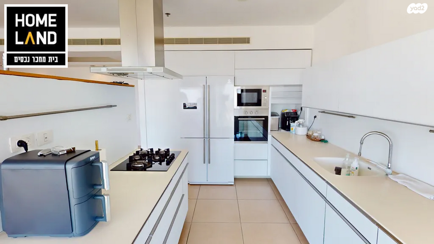 דירה, ניסים אלוני, צמרות איילון, פארק צמרת, תל אביב יפו