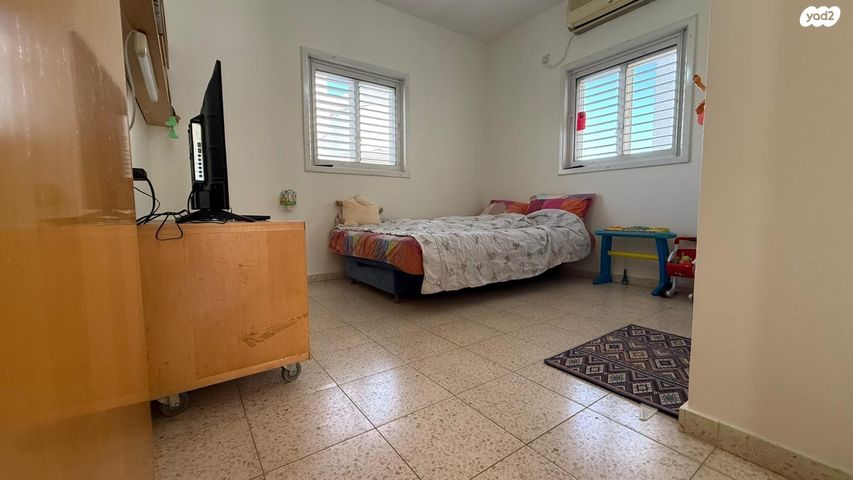 דירה, הקוממיות, רעננה