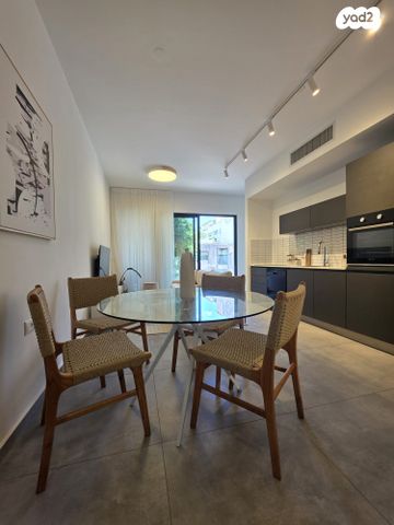 דירה, הרצל 136, גבעת הרצל, אזור המלאכה יפו, תל אביב יפו