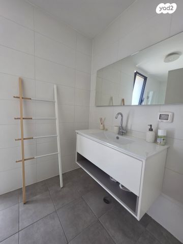 דירה, הרצל 136, גבעת הרצל, אזור המלאכה יפו, תל אביב יפו