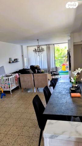 הרב יצחק נסים 