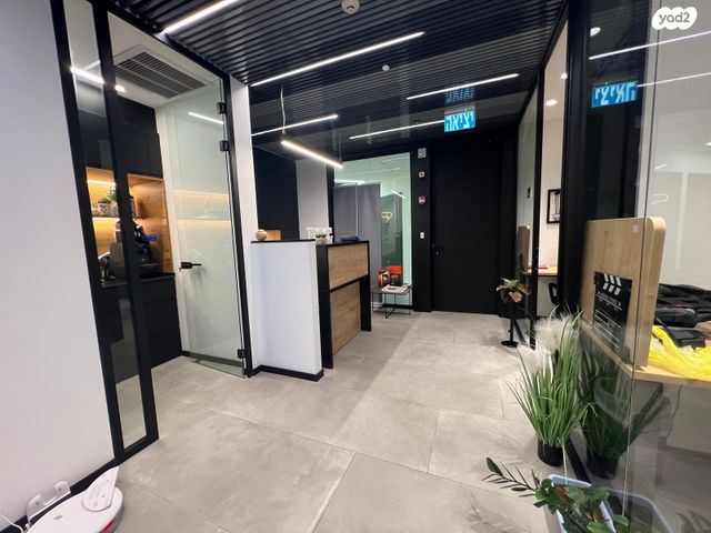 משרדים, נח מוזס, מב"ת מערב, אזור תעשייה חדש, ראשון לציון