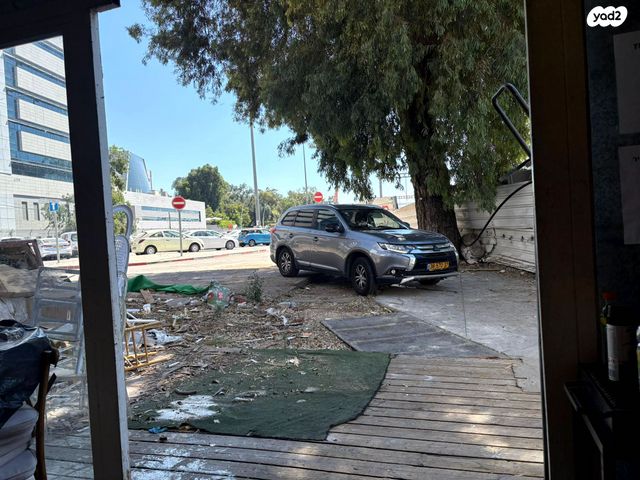 מבני תעשיה, רחובות