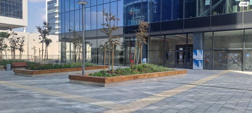 חנויות/ שטח מסחרי, החרש, הוד השרון