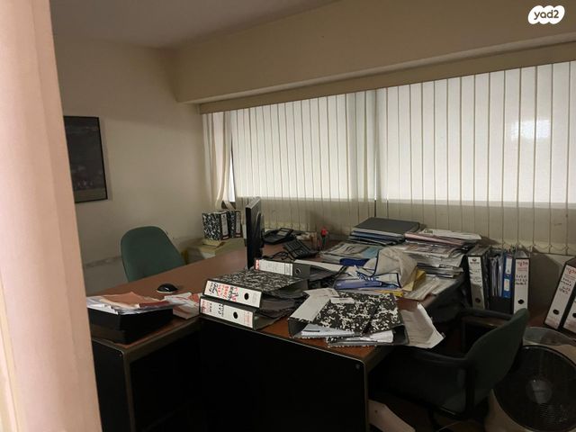 חנויות/ שטח מסחרי, הפלד 1, אזור תעשיה א, חולון