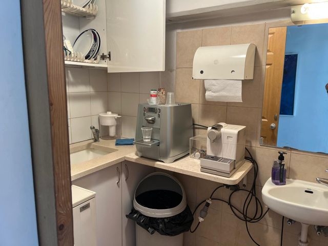 חנויות/ שטח מסחרי, הפלד 1, אזור תעשיה א, חולון