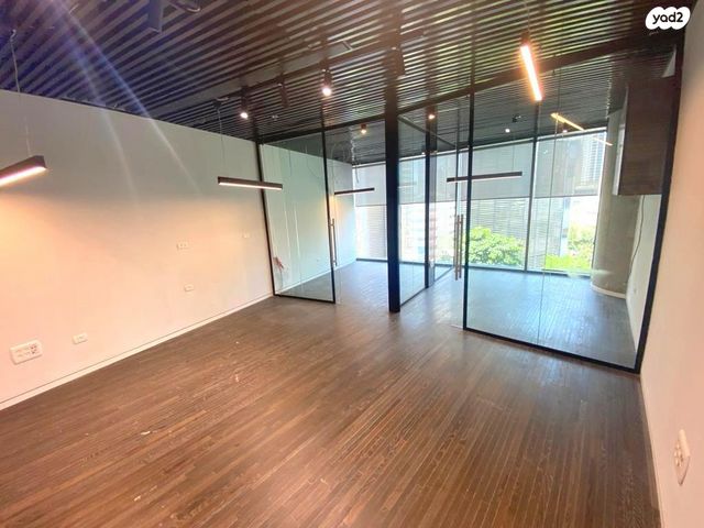 משרדים, תובל, בורסה, רמת גן