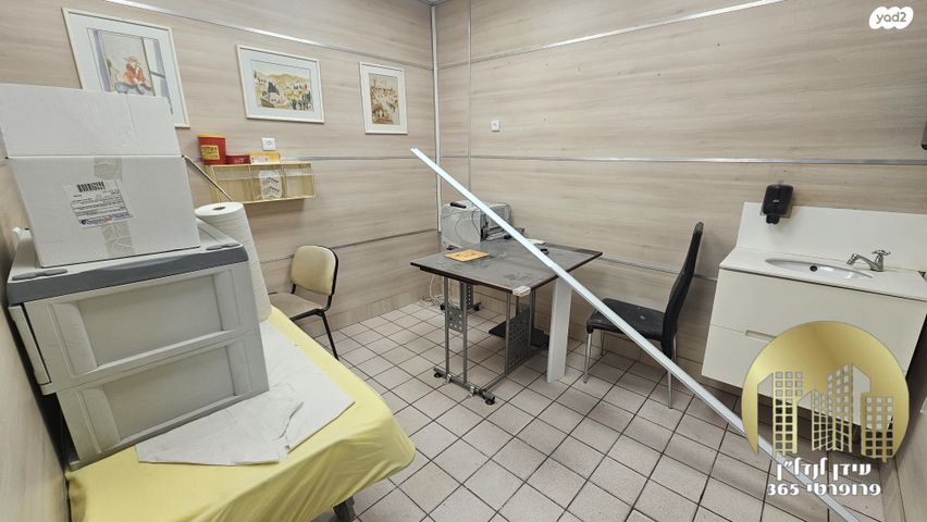 קליניקות, שדרות העצמאות 67, הגבול רוטשילד, בת ים