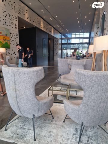 חנויות/ שטח מסחרי, דרך מנחם בגין 150, מונטיפיורי, הרכבת, תל אביב יפו