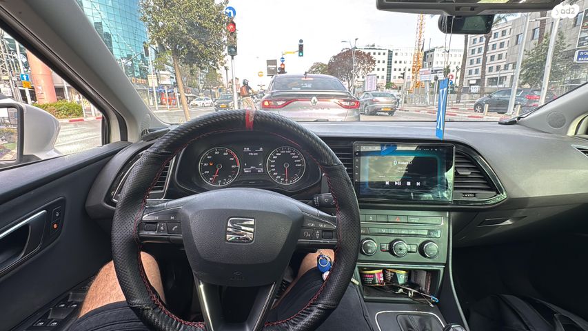 מודעת רכב סיאט לאון