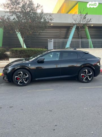 מודעת רכב קיה EV6