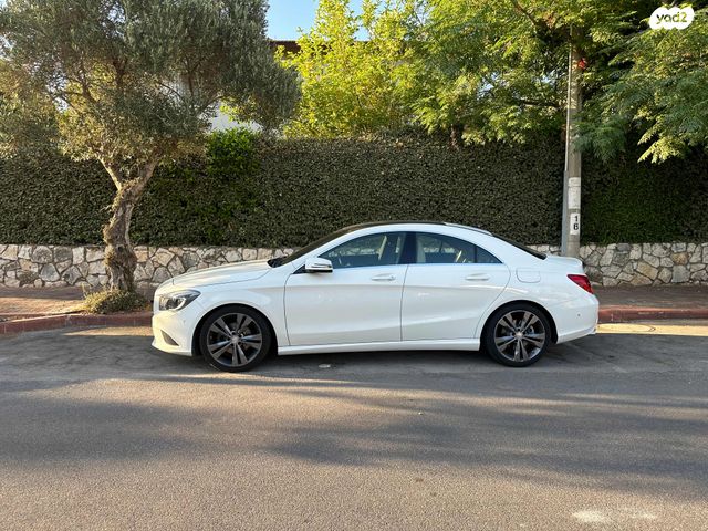 מודעת רכב מרצדס-בנץ CLA