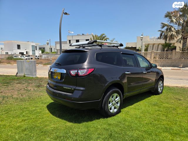 שברולט טראוורס