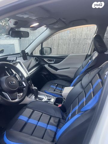 סובארו פורסטר