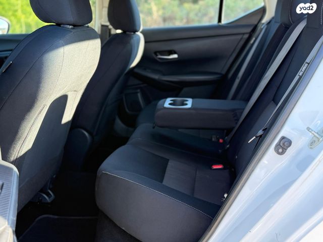 ניסאן סנטרה