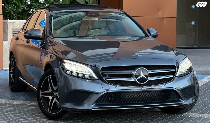 מודעת רכב מרצדס-בנץ C-class