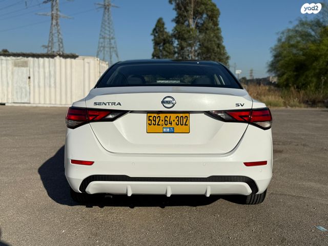 ניסאן סנטרה