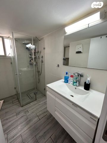 דירה, הארזים 10, מרכז העיר, סביניה, הוותיקה, קרית ביאליק