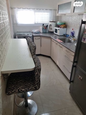 עין עקב 1