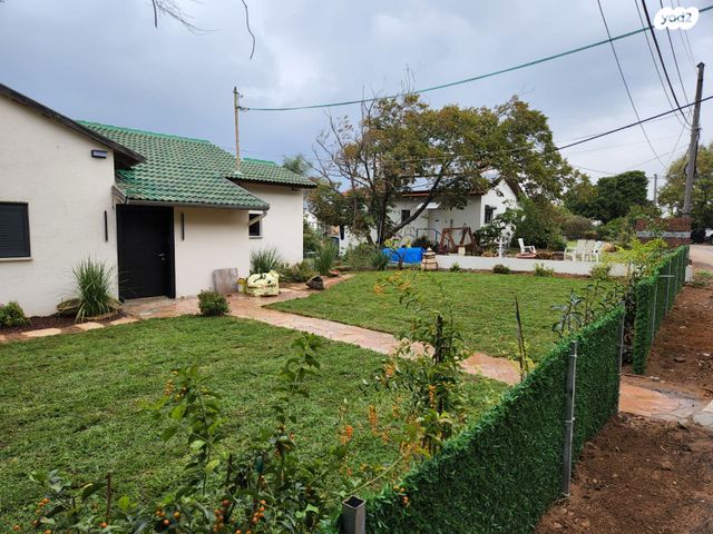 בית פרטי/ קוטג', שונית 74, בית חרות, בית חרות