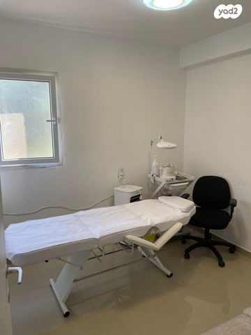 דירה, עזרא ונחמיה 220, גיורא יוספטל, דימונה