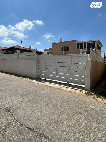 המעפילים 
