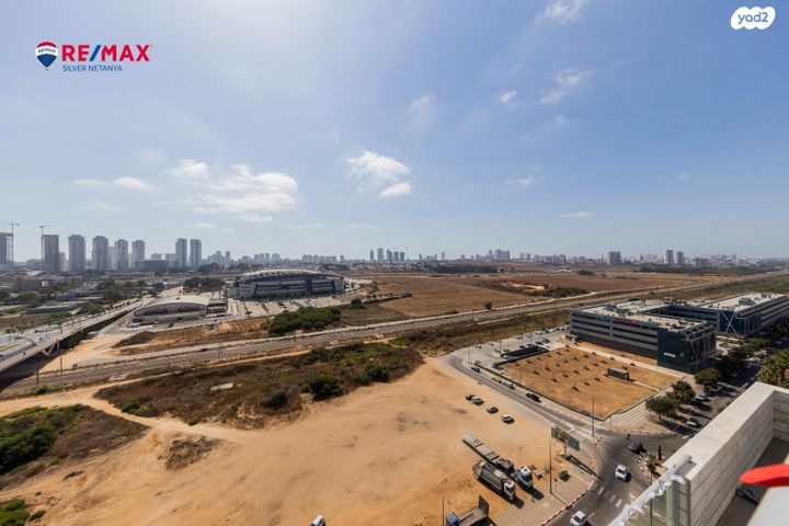 גג/ פנטהאוז, שדרות טום לנטוס, קרית השרון, נתניה